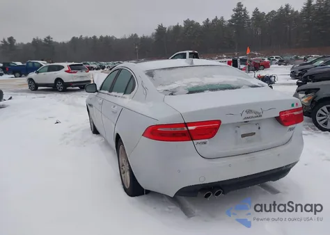 2017 Jaguar Xe 20D Premium z USA, uszkodzony, nr VIN SAJAJ4BN4HA952296